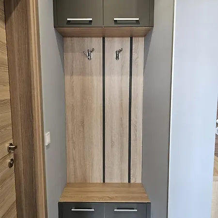 Europroperties Skyline Apartment