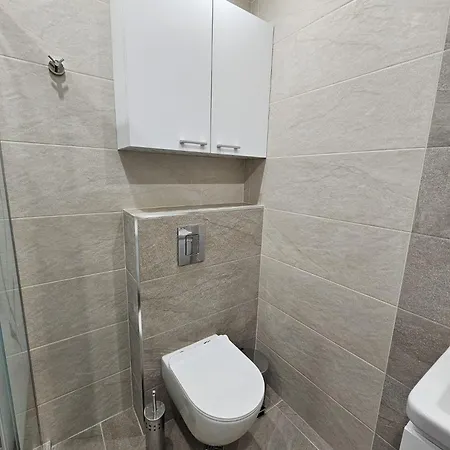 Europroperties Skyline Warna