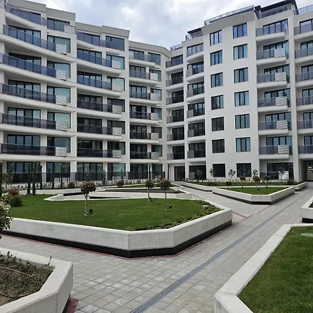 Europroperties Skyline * 瓦爾納
