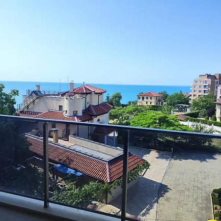 Europroperties Skyline * 瓦爾納