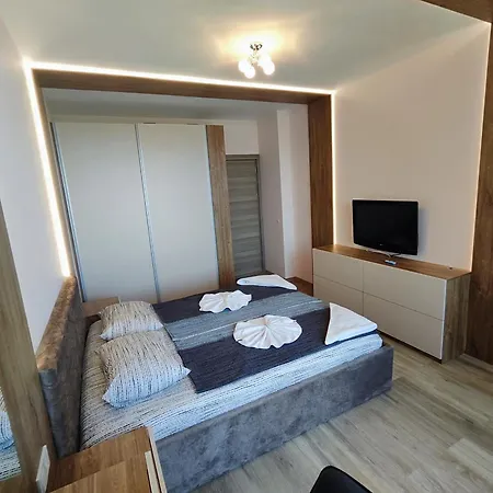 Апартаменты Europroperties Skyline